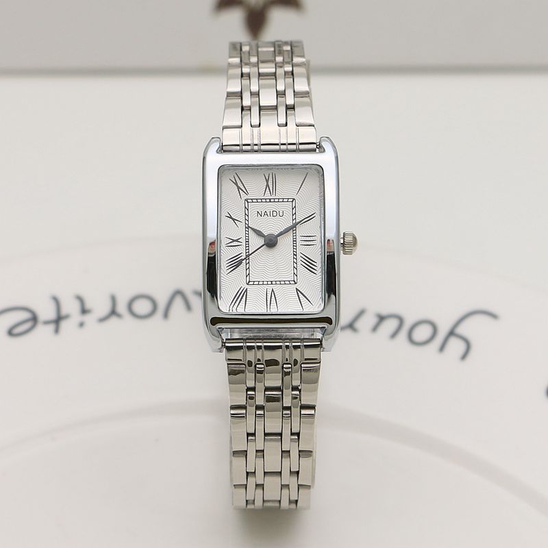 AIMGAL NAIDU Vintage Style Womens Wristwatch